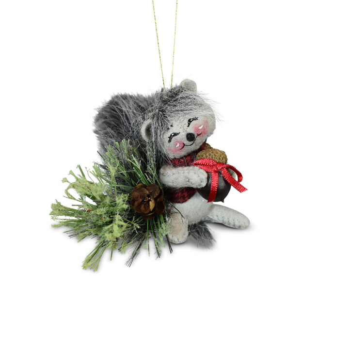 710824 3in Plaid and Pine Squirrel