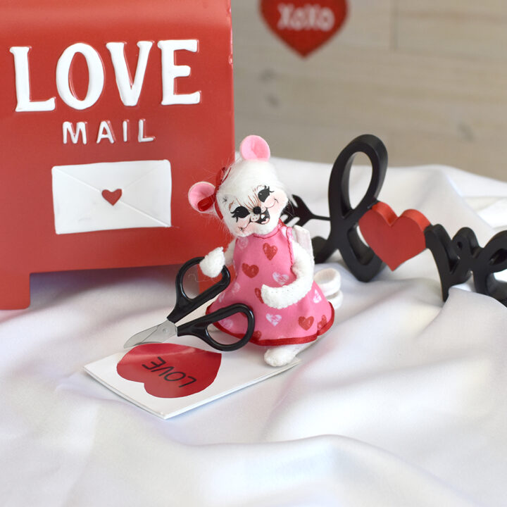 5in Crafty Valentine Mouse
