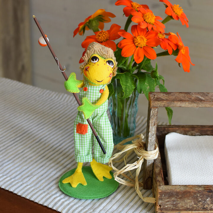9in Froggie Gone Fishing