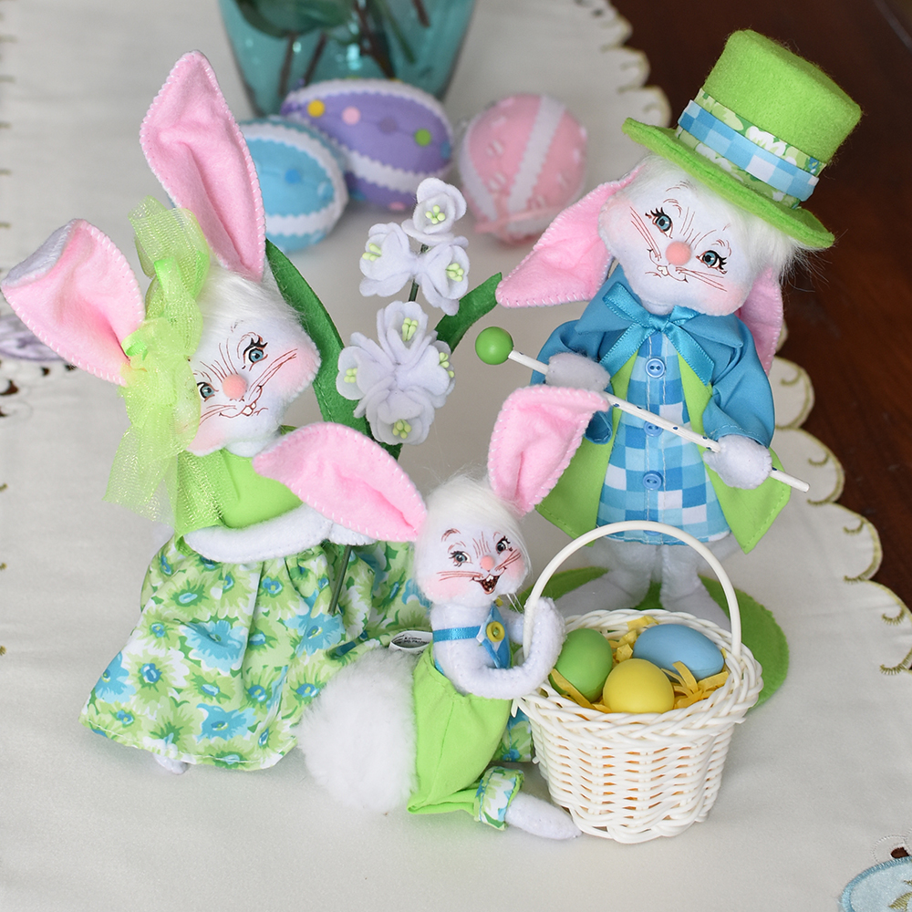 2026 Easter Bunny Family-WEB