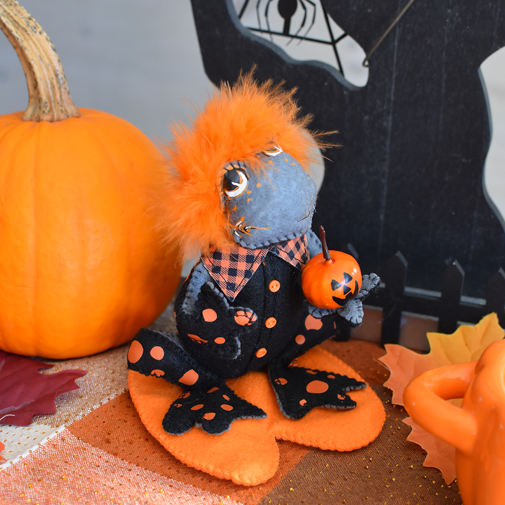 310326 5in Pumpkin Patchwork Toad-L