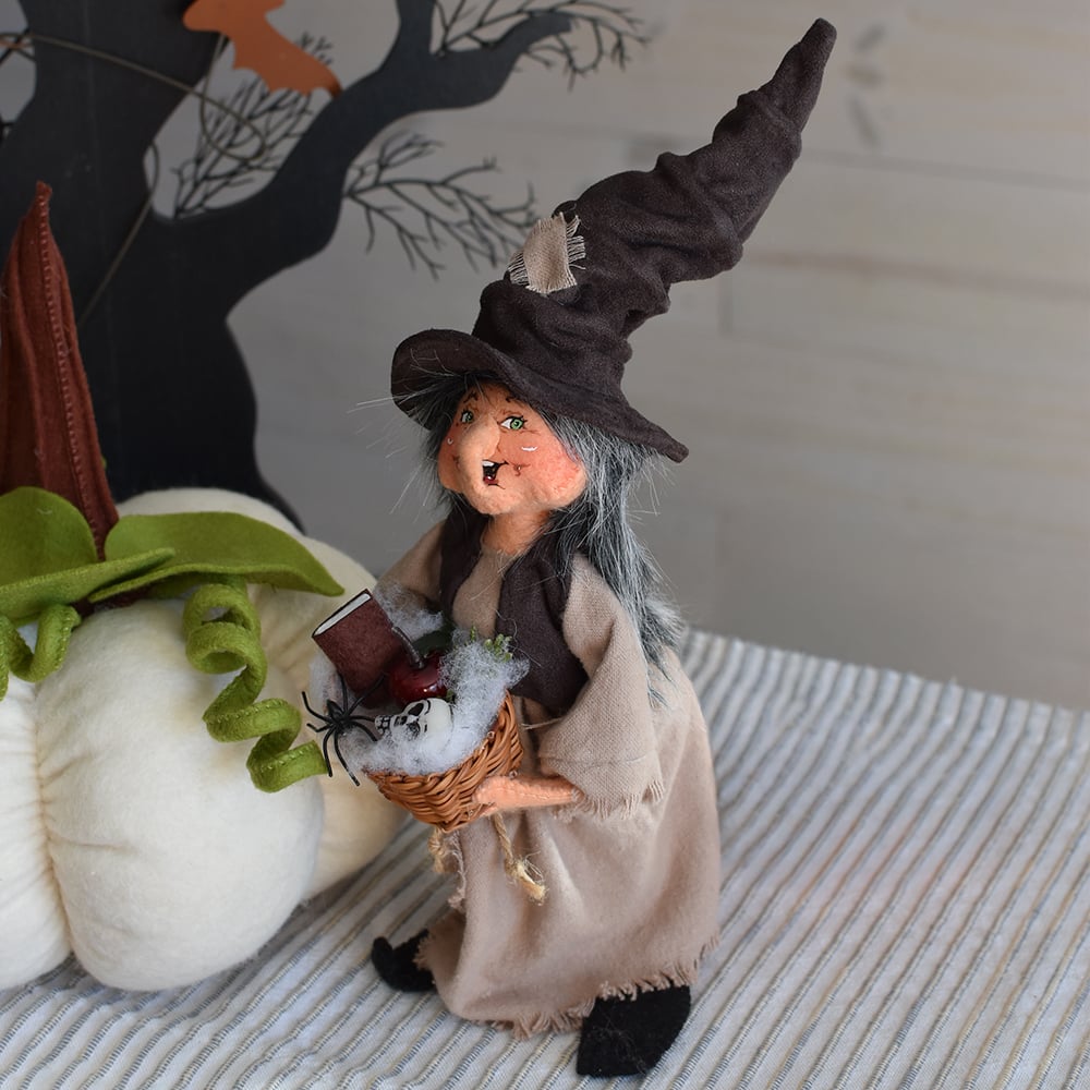 311326 9in Hag with Basket-L