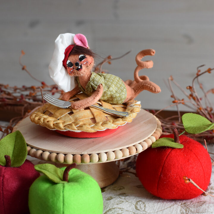 5in Apple Pie Chef Mouse